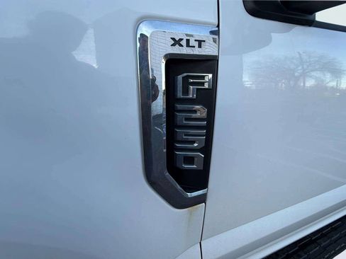 Used 2017 Ford F250 XLT AWD/4WD image 18