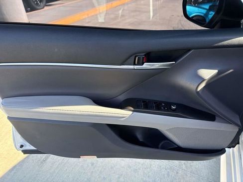 Used 2023 Toyota Camry XLE image 22