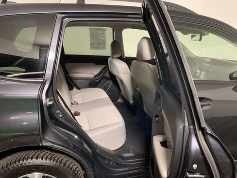 Used 2018 Subaru Forester 2.5i Premium image 33