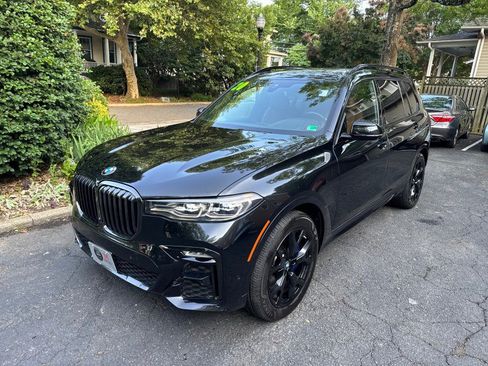 Used 2020 BMW X7 xDrive40i w/ M Sport Package AWD/4WD image 3