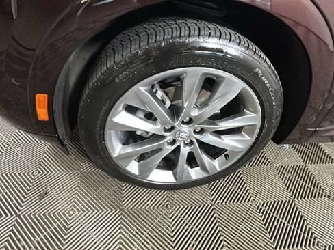 Used 2023 Buick Envision Avenir AWD/4WD image 9