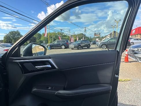 Used 2024 Mitsubishi Outlander Ralliart AWD/4WD image 28