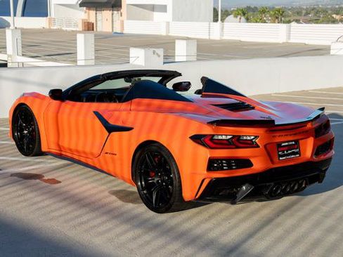 Used 2025 Chevrolet Corvette Z06 w/ Stealth Interior Trim Package RWD image 11