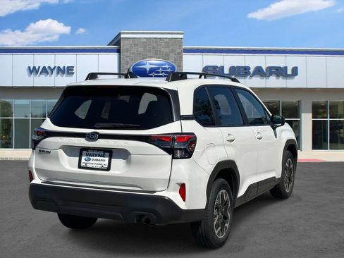 Certified 2025 Subaru Forester Premium AWD/4WD image 4
