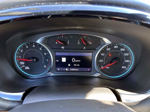 Used 2023 Chevrolet Traverse RS AWD/4WD image 18