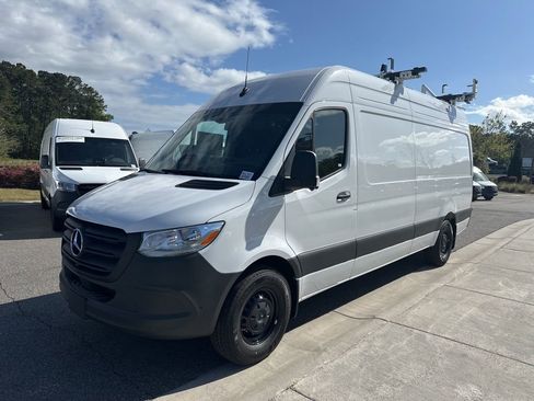 New 2026 Mercedes-Benz Sprinter 2500 image 3