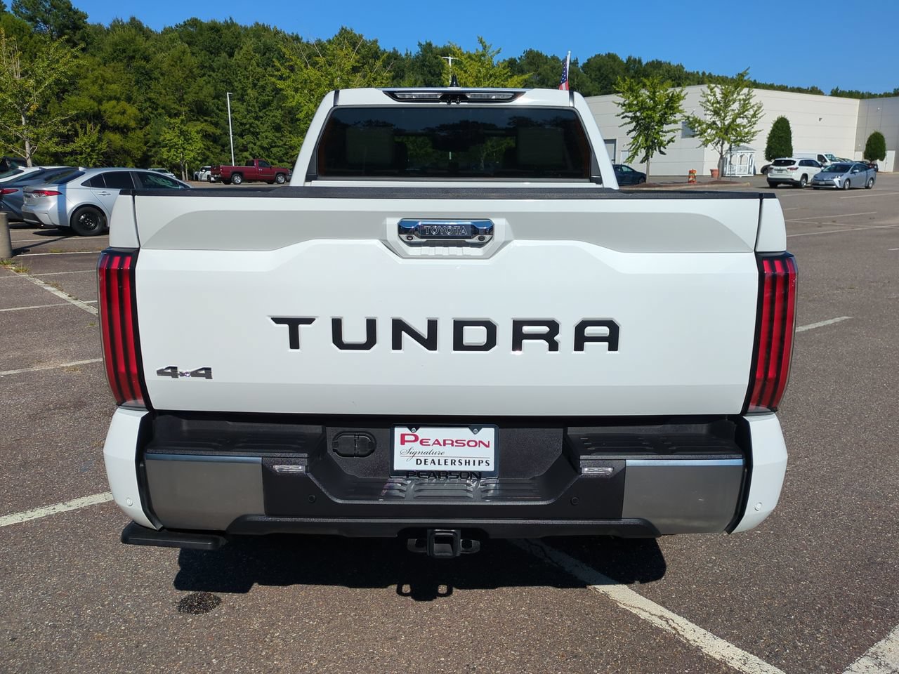Used 2024 Toyota Tundra Limited AWD/4WD image 5