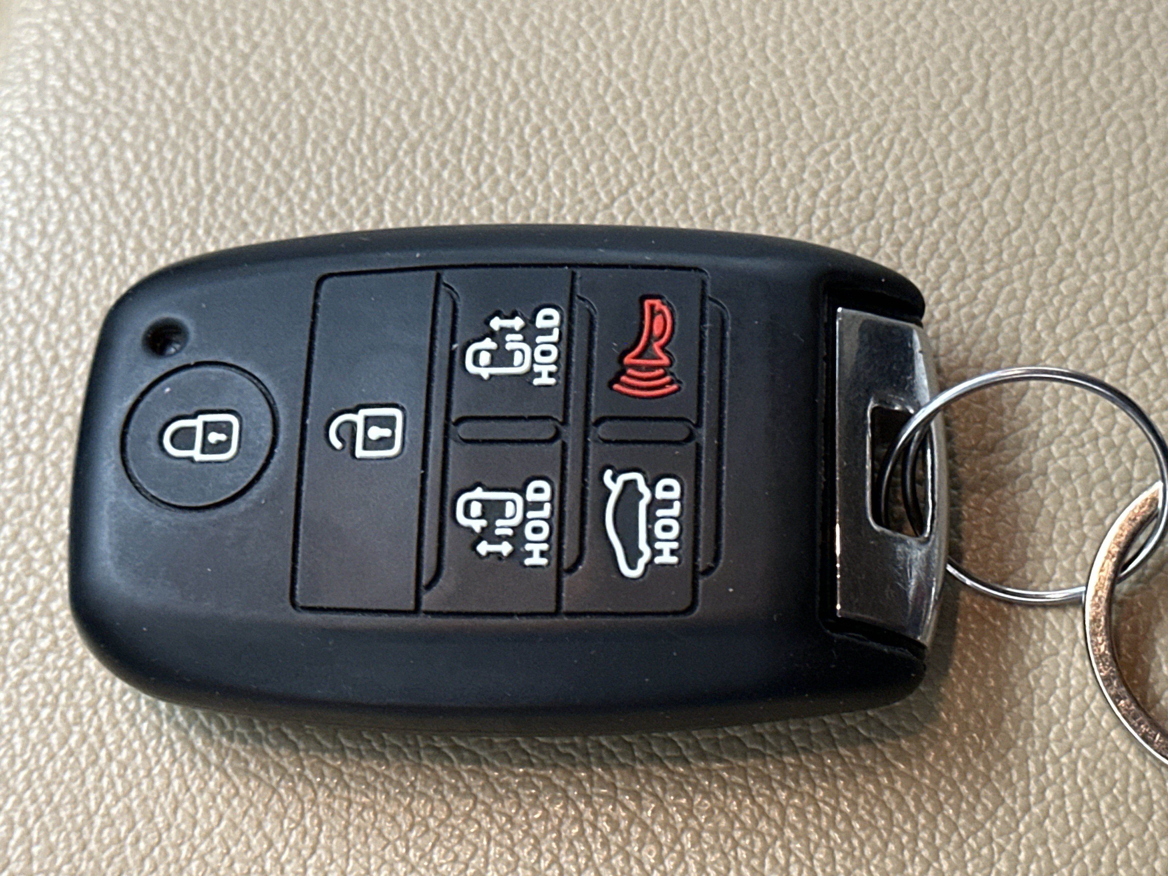 Used 2017 Kia Sedona LX w/ LX Essentials Premium Package FWD image 38