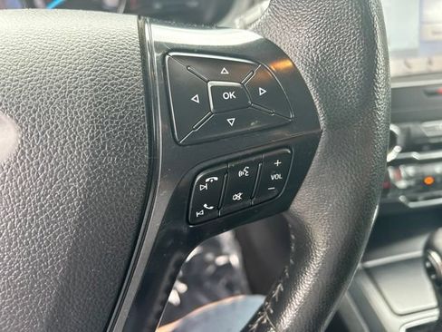 Used 2019 Ford Explorer XLT w/ Equipment Group 202A AWD/4WD image 25