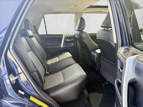 Used 2018 Toyota 4Runner SR5 Premium AWD/4WD image 15