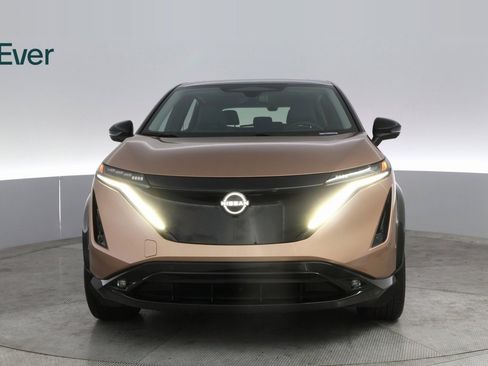 Used 2024 Nissan Ariya AWD image 3