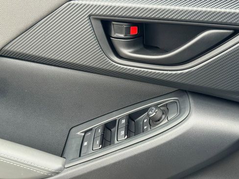 Used 2024 Subaru Crosstrek 2.0i Premium image 21