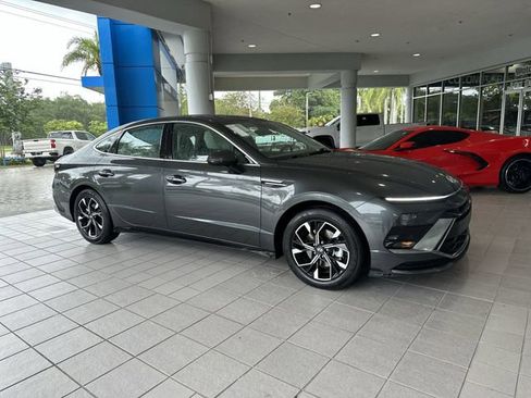 Used 2025 Hyundai Sonata SEL FWD image 34
