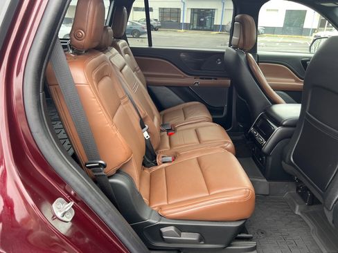 Used 2020 Lincoln Aviator Reserve w/ Equipment Group 201A image 32