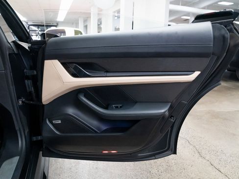 Used 2020 Porsche Taycan Turbo image 22