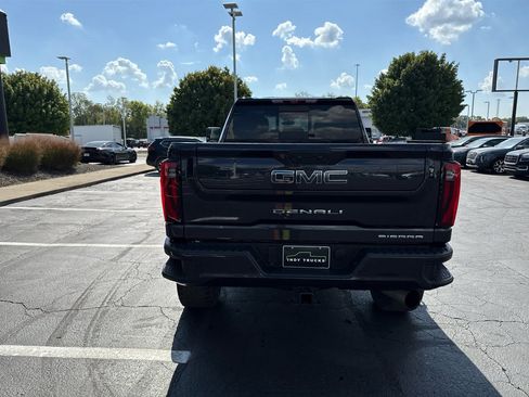 Used 2024 GMC Sierra 3500 Denali Ultimate image 8