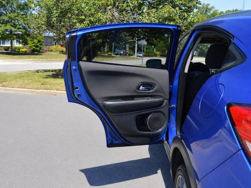 Used 2021 Honda HR-V EX image 15
