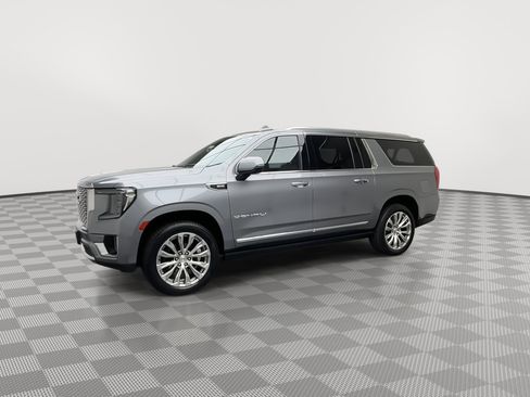 Certified 2023 GMC Yukon XL Denali AWD/4WD image 42