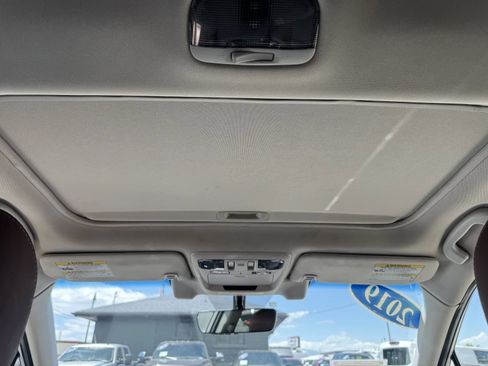 Used 2019 Subaru Outback 3.6R Touring w/ Popular Package #3A AWD/4WD image 19