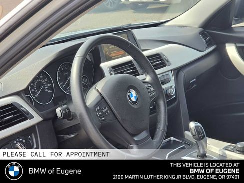 Used 2017 BMW 320i xDrive Sedan AWD/4WD image 22