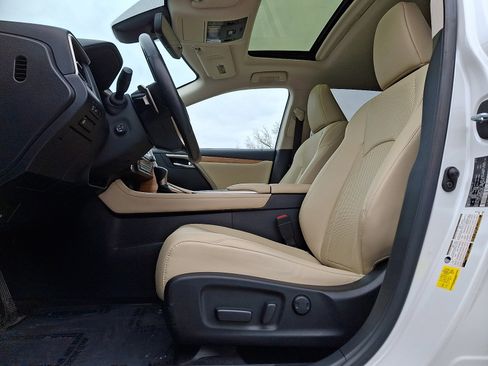 Used 2021 Lexus RX 350L 350L w/ Premium Package image 13