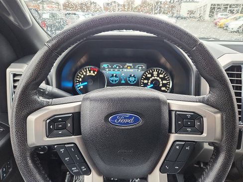 Used 2015 Ford F150 Platinum w/ Equipment Group 701A Luxury image 21