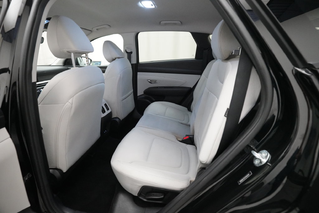 Used 2025 Hyundai Tucson SEL AWD/4WD image 16