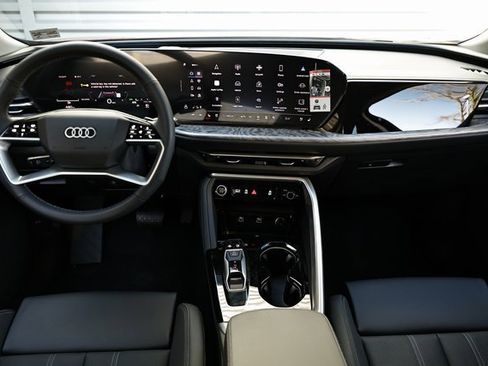 New 2025 Audi Q5 2.0T Premium Plus image 26