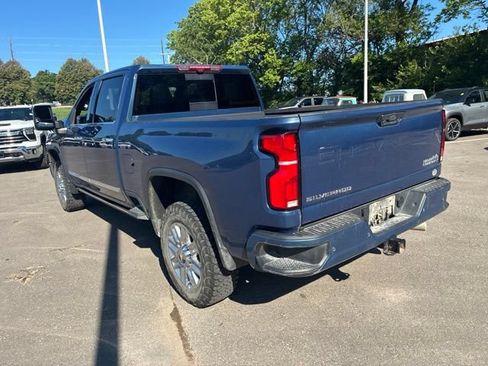 Used 2025 Chevrolet Silverado 3500 High Country w/ Technology Package AWD/4WD image 11