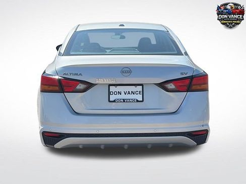 Used 2023 Nissan Altima 2.5 SV FWD image 4