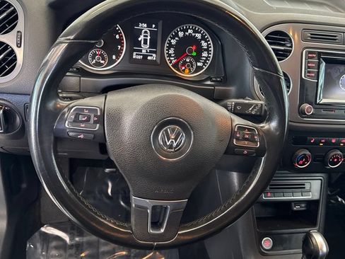 Used 2016 Volkswagen Tiguan S FWD image 12