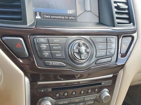 Used 2015 Nissan Pathfinder SL w/ SL Tech Package AWD/4WD image 18