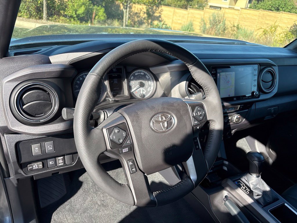 Used 2021 Toyota Tacoma TRD Off-Road w/ TRD Premium Off Road Package AWD/4WD image 12