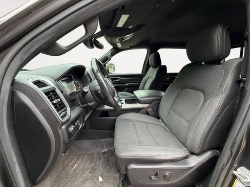 Used 2019 RAM 1500 Big Horn RWD image 11