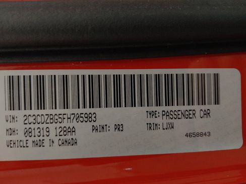 Used 2015 Dodge Challenger SXT Plus RWD image 33