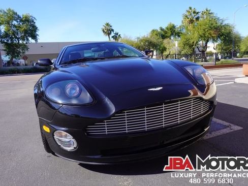 Used 2003 Aston Martin Vanquish image 41