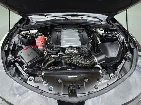 Used 2021 Chevrolet Camaro SS image 29