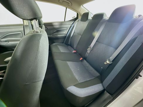Used 2025 Nissan Versa SV FWD image 25