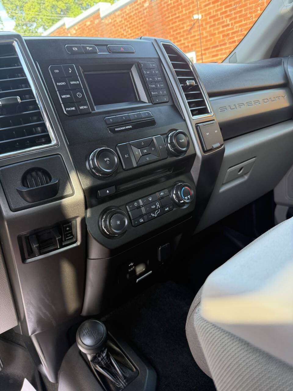 Used 2017 Ford F250 XLT AWD/4WD image 10