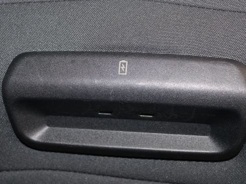Used 2025 Ford Expedition Active RWD image 34