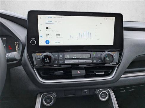 Certified 2025 Toyota Grand Highlander AWD image 12