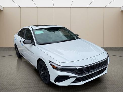 New 2026 Hyundai Elantra SEL Sport image 9