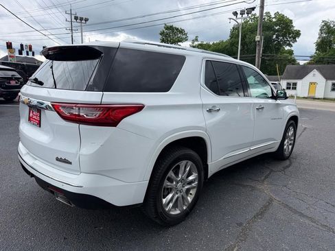 Used 2019 Chevrolet Traverse High Country AWD/4WD image 6