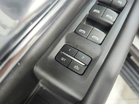 Used 2023 Chevrolet Tahoe High Country w/ Premium Package 2 RWD image 21