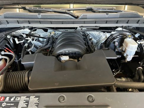Used 2017 Chevrolet Silverado 1500 LT w/ All Star Edition AWD/4WD image 32