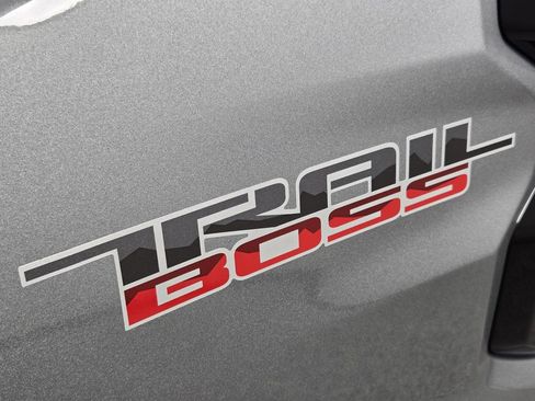 New 2026 Chevrolet Colorado Trail Boss AWD/4WD image 11