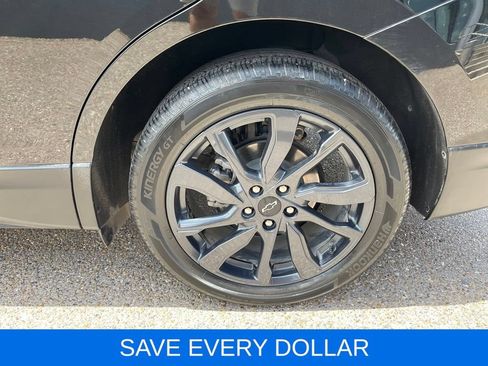 Used 2024 Chevrolet Equinox RS w/ RS Leather Package FWD image 23