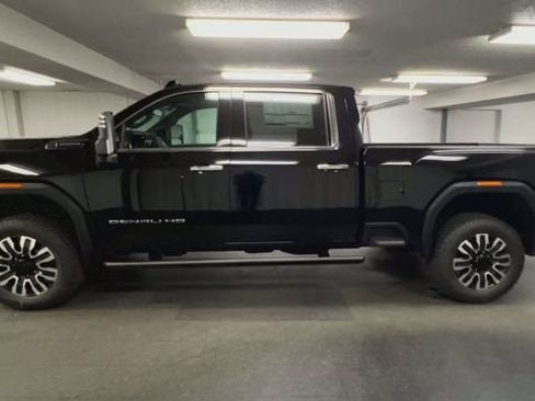 New 2026 GMC Sierra 2500 Denali Ultimate AWD/4WD image 5