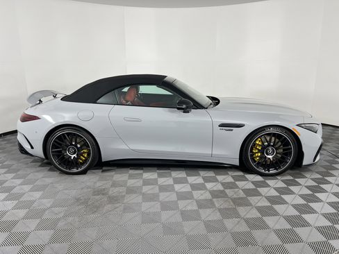 Certified 2022 Mercedes-Benz SL 63 AMG 4MATIC image 17