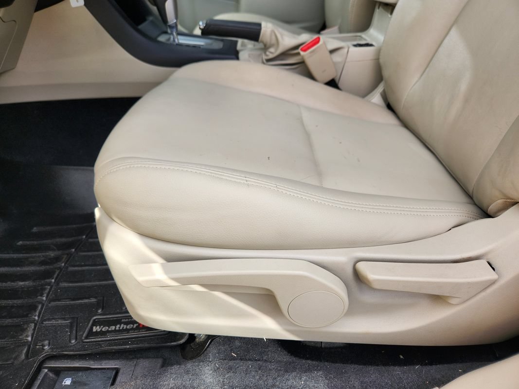 Used 2014 Subaru Crosstrek 2.0i Limited AWD/4WD image 26